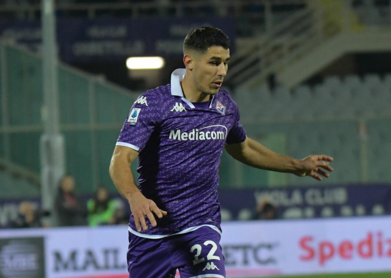 Fiorentina and Verona working on a double swap in defense, Biraghi and Valentini involved. And in the purple could see two former ..