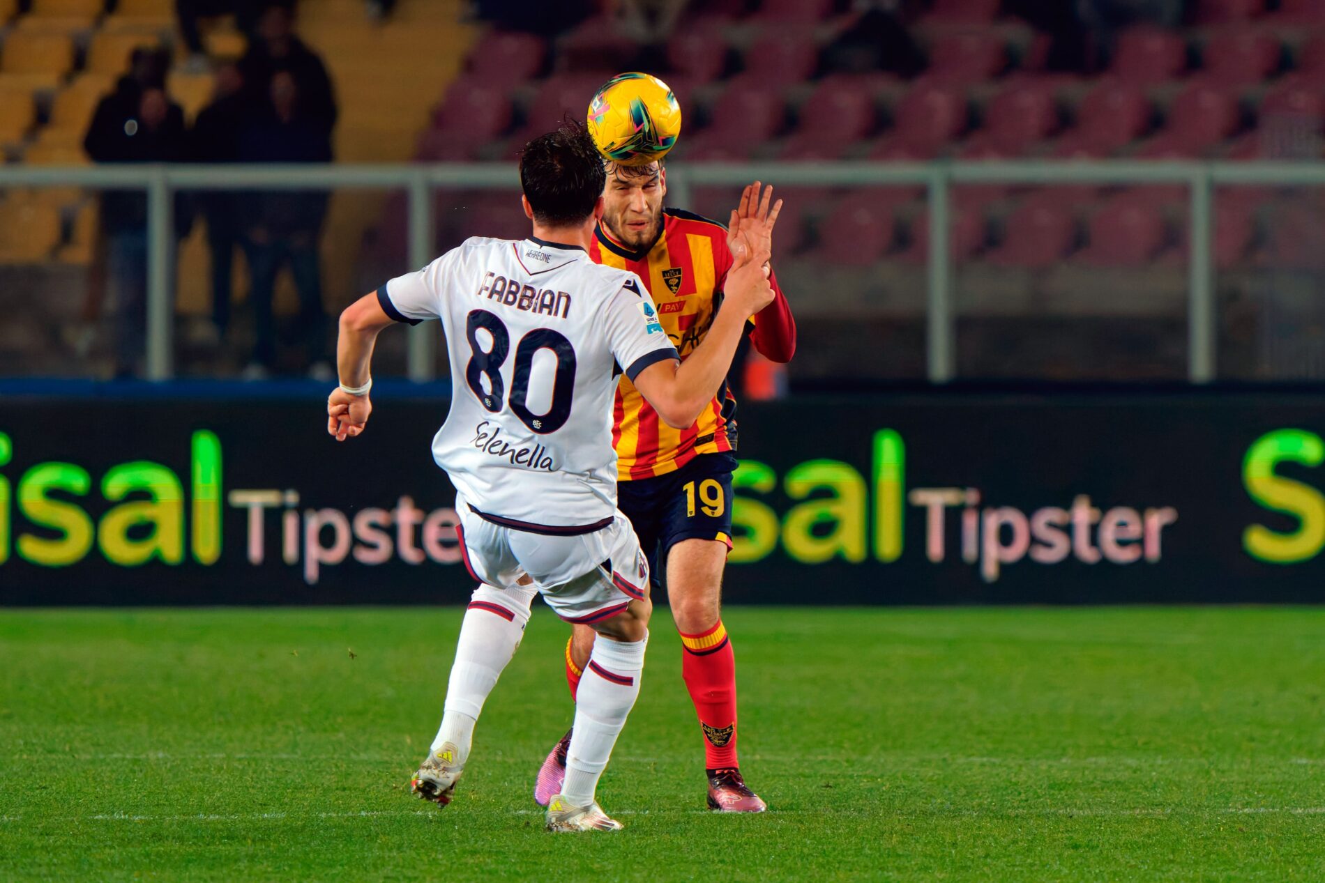 Le pagelle di Lecce-Bologna: Guilbert imperioso, Pierotti lotta e spreca