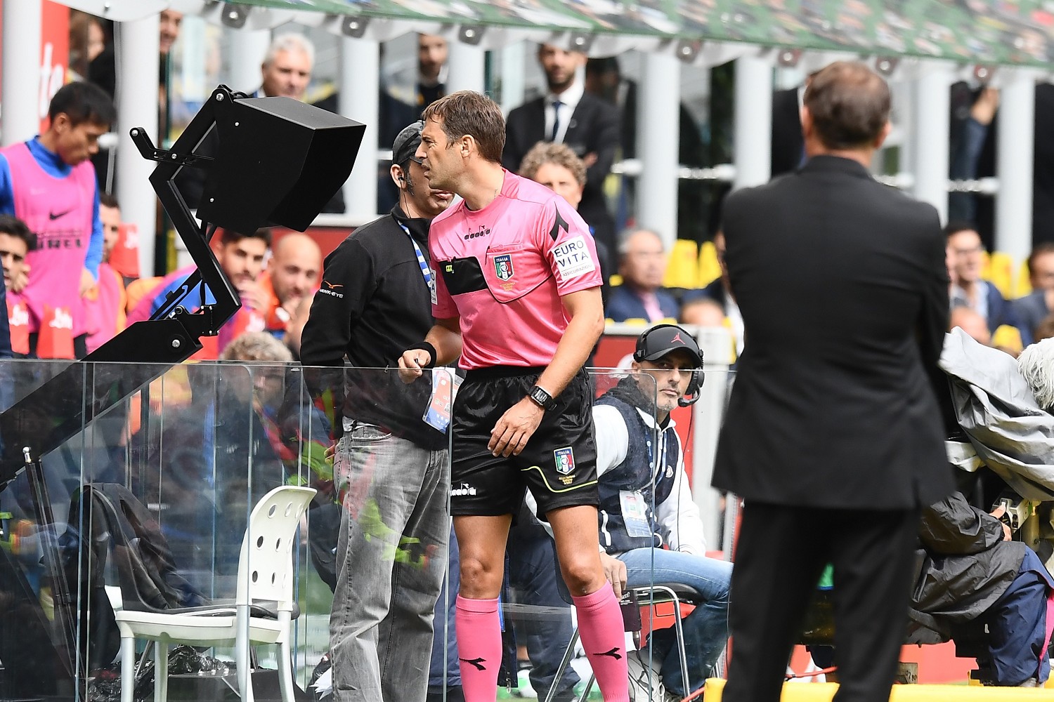 VAR news, live graphics at the stadium and explanation of decisions in the Italian Cup