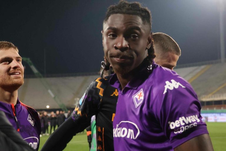 Serie A unveils the nominees for the season's MVP awards. Two Fiorentina soccer players figure..