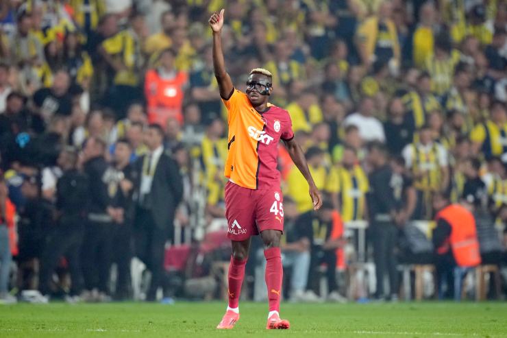 Osimhen bombshell from England: 'Set visits with Al-Hilal'