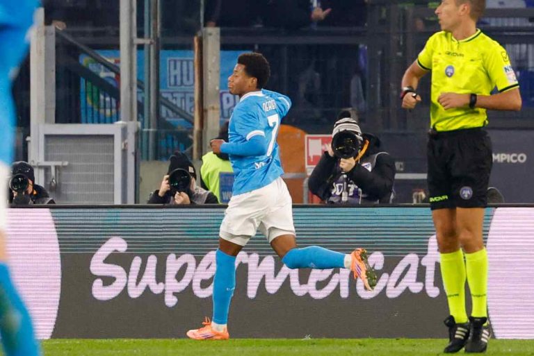 rom nap neres