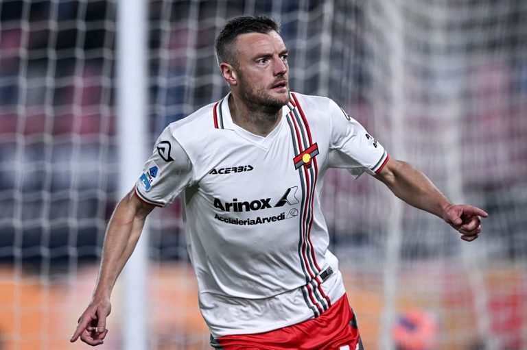 Vardy-doppietta a Bologna