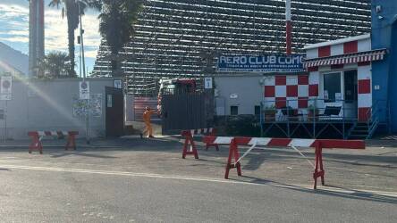 Sinigaglia Stadium, blue curve jobs immediately in the live after the seats: from this morning go truck to the hangar